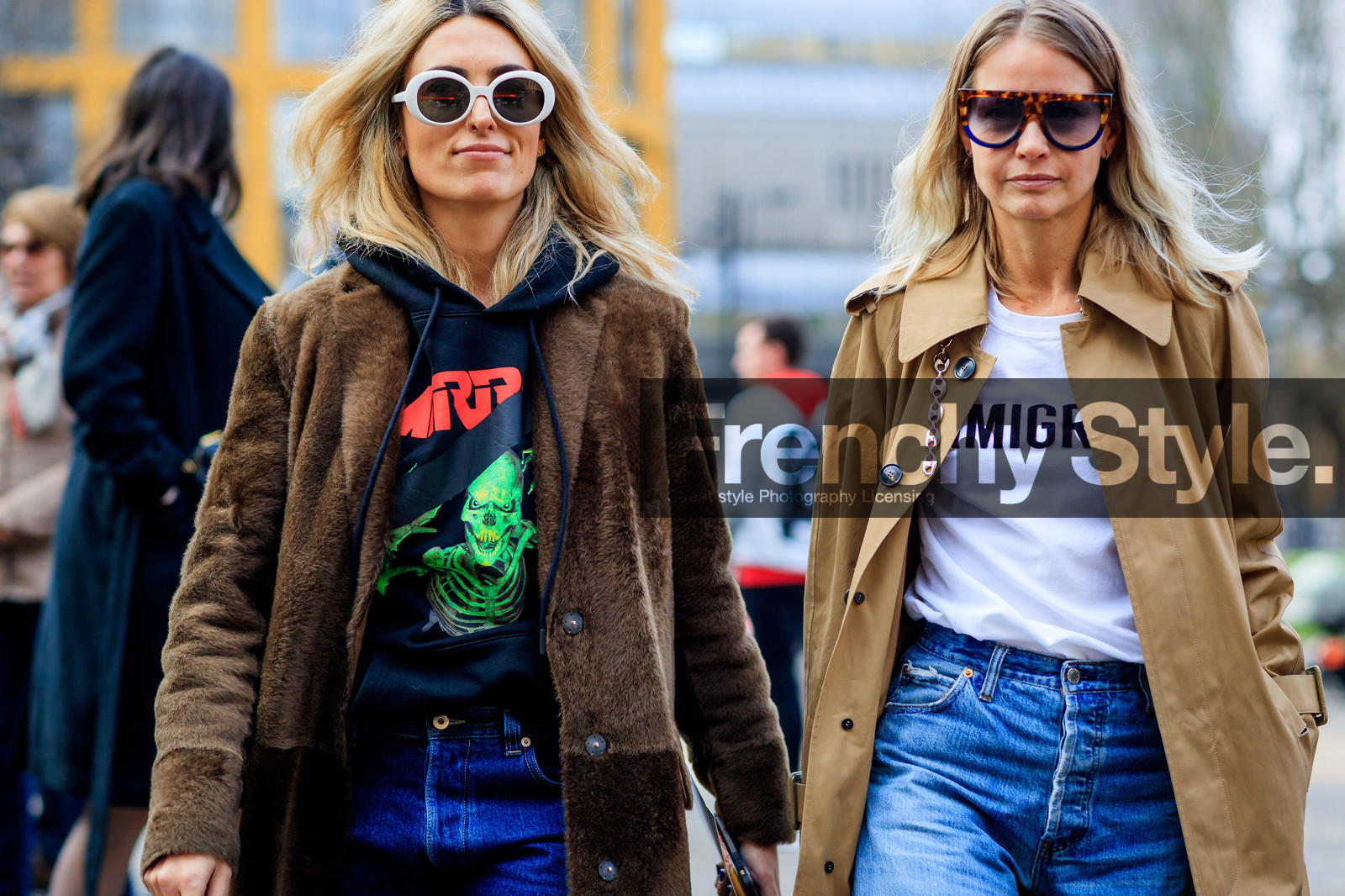 atmosphere details, AUTUMN WINTER 2017-2018, AW 17-18, beige coat, black sweater, blue denim, brown coat, brown fur, denim pants, detail, FALL WINTER 2017-2018, fashion week, frenchystyle, fun sunglasses, Fur coat, FW, FW 17-18, holli rogers, hoodie, horizontal, jeans, jonathan paciullo, LFW, LONDON, printed sweater, street style, sunglasses, trench coat, trousers, white t-shirt