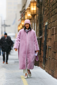 eva chen, Fur coat, leather shoes, pink beanie, pink coat, pink fur, pink shoes, tone on tone, total look pink, street style, jonathan paciullo, frenchystyle, NYFW, NEW YORK, AUTUMN WINTER 2019-2020, AW 19-20, FALL WINTER 2019-2020, FW 19-20, fashion week, FW, vertical, full length