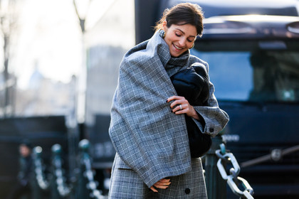 balenciaga, black bag, checked, graphic jacket, grey coat, grey scarf, leather bag, maison martin margiela, plaid, printed jacket, street style, jonathan paciullo, FW, frenchystyle, fashion week, PFW, PARIS, AUTUMN WINTER 2018-2019, FALL WINTER 2018-2019, FW 18-19, horizontal, atmosphere details, Irina Linovich