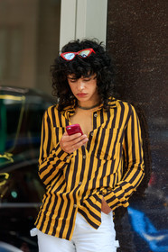 striped shirt, yellow shirt, black shirt, etro shirt, celine sunglasses, red sunglasses, butterfly sunglasses, fashion week, frenchystyle, FW, jonathan paciullo, street style, vertical, atmosphere details, detail, MFW, MILAN, SPRING SUMMER 2020, SS 20
