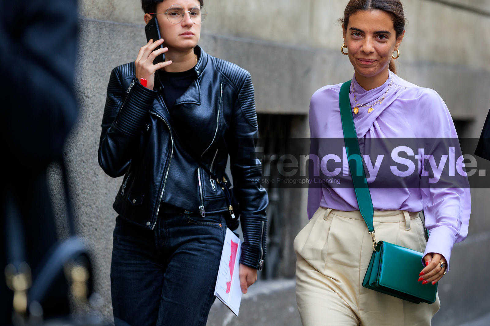 georgia tal, giorgia tal, hoop earrings, golden earrings, lilac blouse, drape blouse, charms necklace, chain necklace, golden necklace, crossbody bag, dark green leather bag, green leather bag, light beige pants, fashion week, frenchystyle, FW, jonathan paciullo, street style, horizontal, atmosphere details, detail, MFW, MILAN, SPRING SUMMER 2020, SS 20