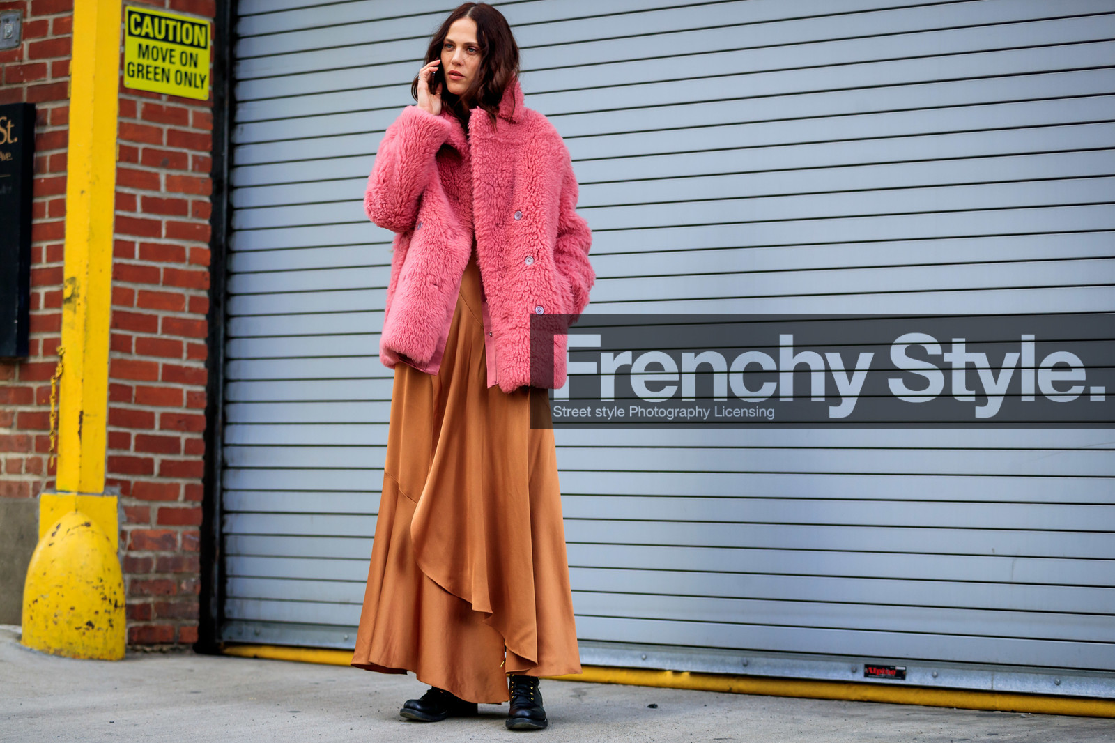 aymeline valade, black shoes, camel dress, fur jacket, leather shoes, model, pink fur, pink jacket, street style, jonathan paciullo, frenchystyle, NYFW, NEW YORK, AUTUMN WINTER 2019-2020, AW 19-20, FALL WINTER 2019-2020, FW 19-20, FW, fashion week, atmosphere details, horizontal, full length