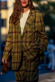 blazer, check, color, Gala Gonzalez, print, suit, tartan blazer, tartan pants, tartan suit, green, fashion week, frenchystyle, FW, jonathan paciullo, street style, MFW, MILAN, SPRING SUMMER 2022, SS 22, vertical, atmosphere details, detail