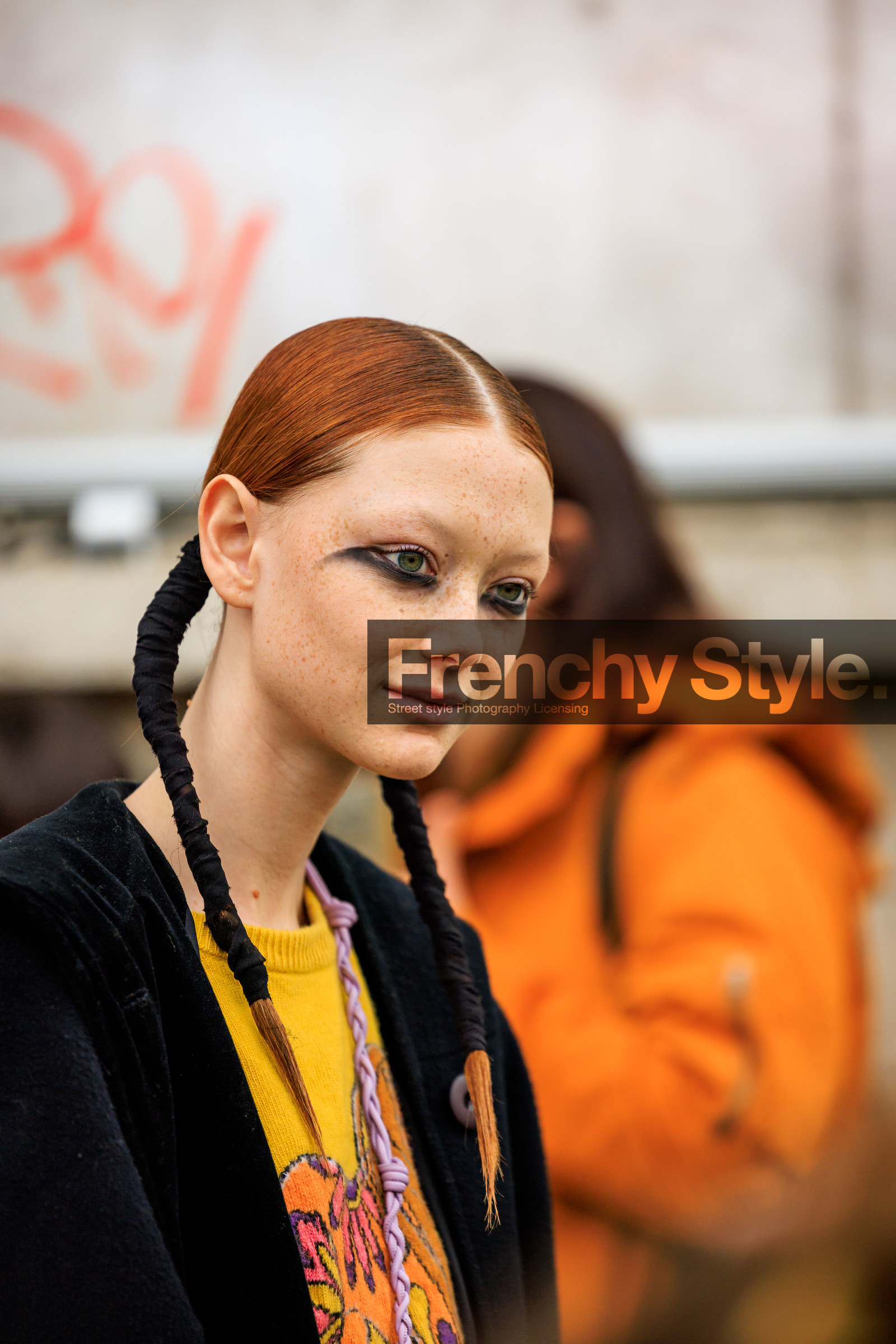 make up, close up, ginger hair, braids, piggy tails, smoky eyes, yellow shirt, printed shirt, model, fashion week, frenchystyle, FW, jonathan paciullo, street style, AUTUMN WINTER 2022-2023, FALL WINTER 2022_2023, FW 22-23, PFW, PARIS, vertical, detail