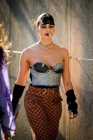 strass piercing, nose piercing, fringe hair, strass choker, eyes choker, gucci choker, silver corsert, studs corset, gucci, gucci trousers, monogram pants, belt pants, gucc, black mittens, strapless top, maria bernad, street style, jonathan paciullo, FW, frenchystyle, fashion week, MFW, MILAN, FALL WINTER 2022_2023, AUTUMN WINTER 2022-2023, FW 22-23, vertical, atmosphere details
