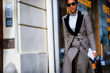 black bag, checked, graphic jacket, grey coat, houndstooth pattern, leather bag, plaid, printed jacket, sunglasses, turtleneck sweater, white sweater, street style, jonathan paciullo, FW, frenchystyle, fashion week, PFW, PARIS, AUTUMN WINTER 2018-2019, FALL WINTER 2018-2019, FW 18-19, horizontal, atmosphere details, tamu mcpherson