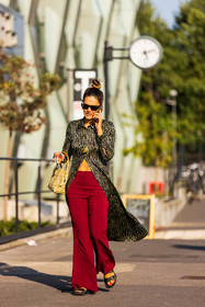 bicolor shirt, birkenstock, black sandals, black shirt, color, fluid pants, large pants, long shirt, necklace, print, printed shirt, python bag, red pants, sandals, satined shirt, shirt, yellow bag, fashion week, frenchystyle, FW, jonathan paciullo, street style, SPRING SUMMER 2022, SS 22, MFW, MILAN, vertical, full length