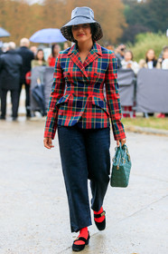 dior bag, dior jacket, dior hat, dior shoes, black hat, monogrammed hat, tulle hat, red jacket, checked jacket, plaid jacket, lady dior bag, quilted bag, hand bag, green leather bag, denim, black jeans, cropped jeans, loose jeans, red socks, black suede shoes, kitten heels shoes, fashion week, frenchystyle, FW, jonathan paciullo, street style, SPRING SUMMER 2020, SS 20, PFW, PARIS, vertical, full length