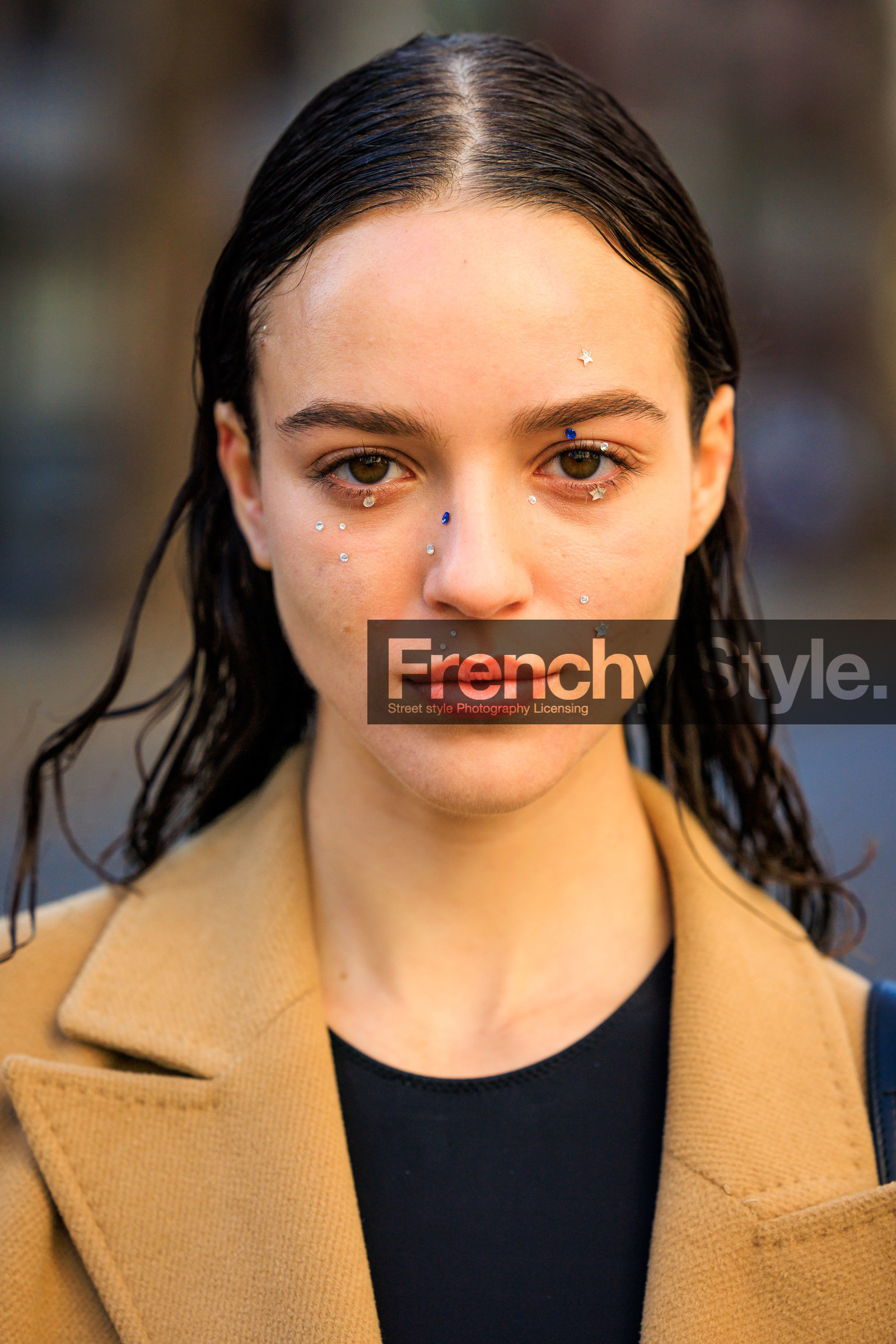 washed make up look: face studs, eyes make up, close up, model, fashion week, frenchystyle, FW, jonathan paciullo, street style, vertical, atmosphere details, detail