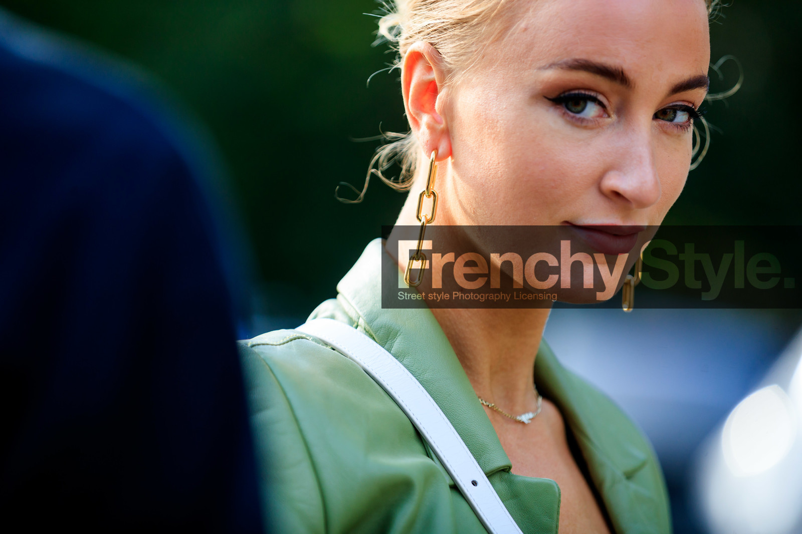 big chain earrings, golden earrings, dangling earrings, light green jacket, leather jacket, fashion week, frenchystyle, FW, jonathan paciullo, street style, horizontal, atmosphere details, detail, MFW, MILAN, SPRING SUMMER 2020, SS 20