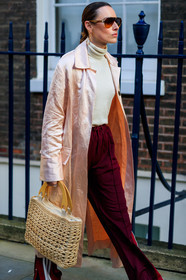 adidas, beige bag, bordeaux, burgundy, earrings, leather bag, pink coat, red pants, straw bag, stripes, sunglasses, sweatpants, trousers, white sweater, fashion week, frenchystyle, FW, jonathan paciullo, street style, LFW, LONDON, AUTUMN WINTER 2018-2019, AW 18-19, FALL WINTER 2018-2019, FW 18-19, vertical, atmosphere details, detail, flora macdonald johnston