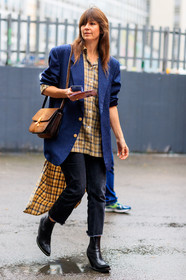 black denim, black shoes, blazer, blue jacket, brown bag, brown shirt, checked, denim pants, graphic shirt, high heels, jeans, leather bag, leather shoes, plaid, printed shirt, trousers, street style, jonathan paciullo, FW, frenchystyle, fashion week, LFW, LONDON, AUTUMN WINTER 2018-2019, AW 18-19, FALL WINTER 2018-2019, FW 18-19, vertical, full length