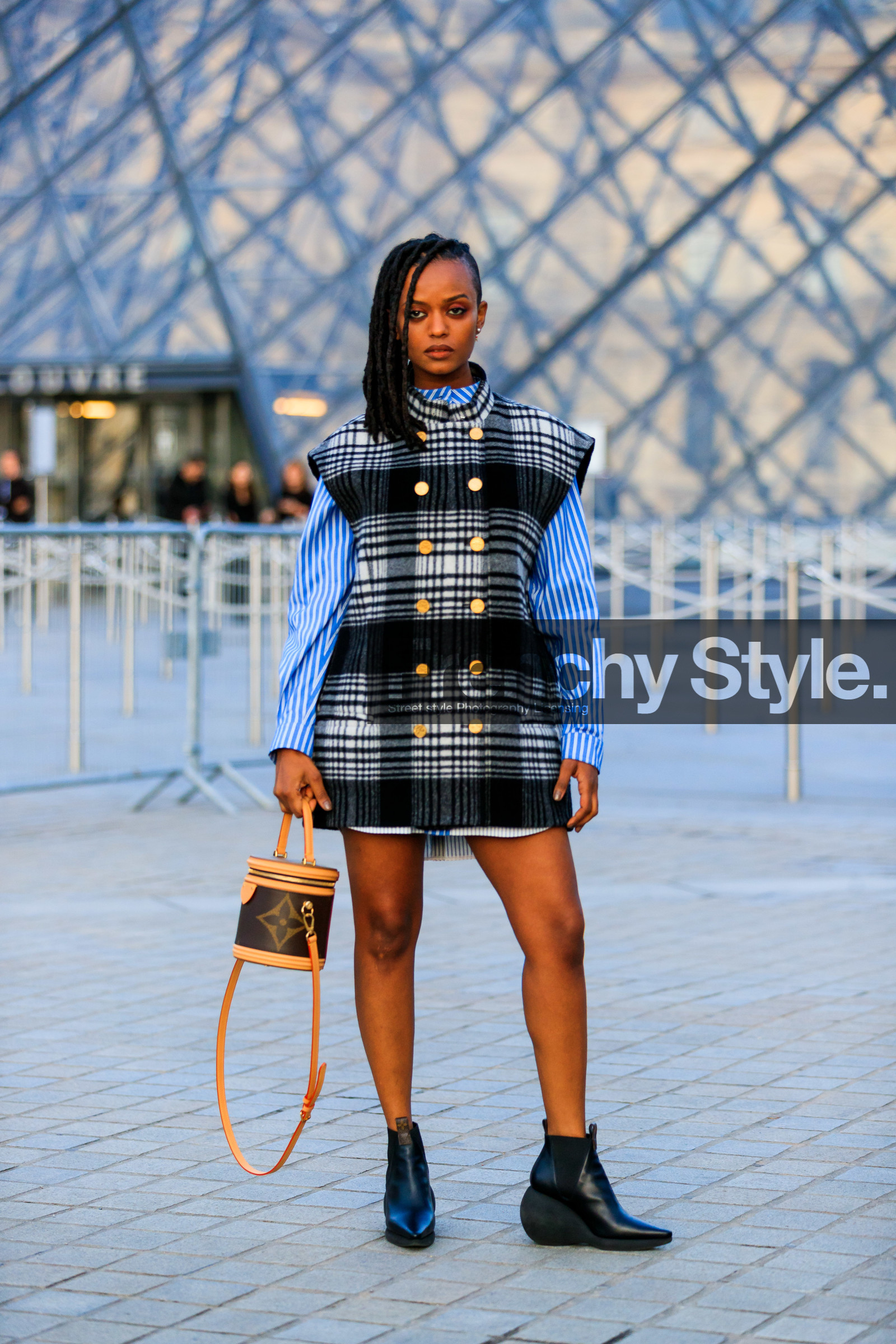 black shoes, blue shirt, braids, brown bag, checked, graphic bag, graphic dress, grey dress, high heels, leather bag, leather shoes, louis vuitton, monogram, plaid, printed bag, printed dress, tartan, PARIS, PFW, street style, jonathan paciullo, FW, frenchystyle, fashion week, AUTUMN WINTER 2019-2020, AW 19-20, FALL WINTER 2019-2020, FW 19-20, vertical, full length
