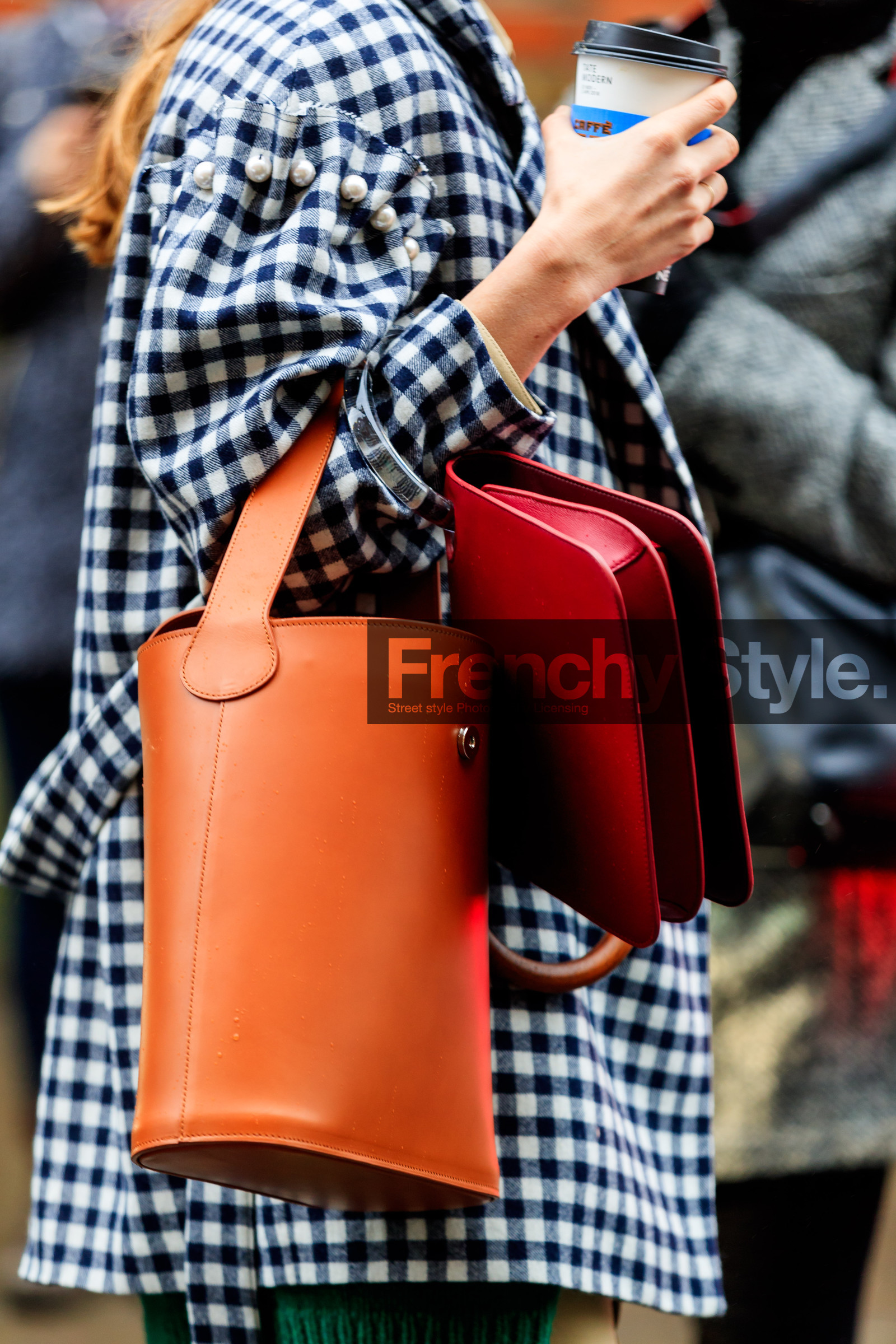 camel bag, checked, gingham, graphic jacket, leather bag, plaid, printed jacket, red bag, street style, jonathan paciullo, FW, frenchystyle, fashion week, LFW, LONDON, AUTUMN WINTER 2018-2019, AW 18-19, FALL WINTER 2018-2019, FW 18-19, vertical, atmosphere details, detail