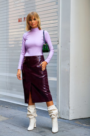 beige boots, bordeaux, burgundy, green bag, high boots, high heels, leather bag, leather shoes, leather skirt, pink sweater, purple skirt, white shoes, xnenia adonts, street style, jonathan paciullo, FW, frenchystyle, fashion week, NEW YORK, NYFW, SPRING SUMMER 2020, SS 20, vertical, full length