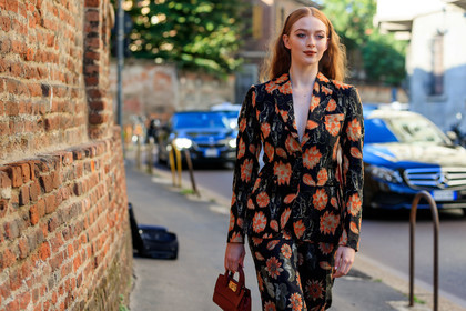 larsen thompson, ferragamo bag, hand bag, mini bag, brown leather bag, floral print jacket, floral printed pants, floral printed suits, black suits, black jacket, black pants, fashion week, frenchystyle, FW, jonathan paciullo, street style, horizontal, atmosphere details, detail, MFW, MILAN, SPRING SUMMER 2020, SS 20