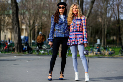 evangelie smyrniotaki, emili sindlev, blue jacket, checked jacket, tweed jacket, belted jacket, black beret, black hat, black sunglasses, black pants, black polish shoes, mary jane shoes, zipped pants, tight pants, technical fabric pants, metalic belt, silvered belt, pink jacket, high collar jacket, purple jacket, lilac jacket, lilac pants, orange jacket, multicolor jacket, pearl belt, chain belt, multi belt, pearl bracelet, strassed jacket, silvered bag, polish bag, quilted bag, hand bag, white leather boots, low boots, chanel jacket, chanel belt, chanel bag, big sunglasses, fashion week, frenchystyle, FW, jonathan paciullo, street style, PFW, PARIS, horizontal, atmosphere details, full length