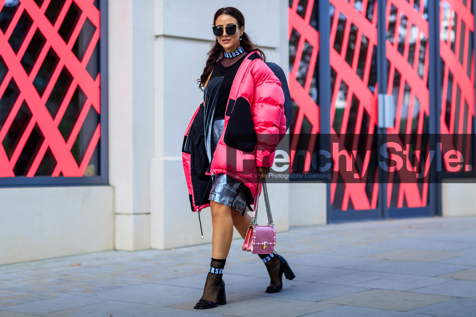 atmosphere details, black shoes, black socks, down jacket, fashion week, frenchystyle, full length, FW, glitter, high heels, horizontal, jonathan paciullo, leather bag, leather shoes, LFW, LONDON, oversize, pink bag, pink jacket, SPRING SUMMER 2018, SS 18, street style, tamara kalinic, versace