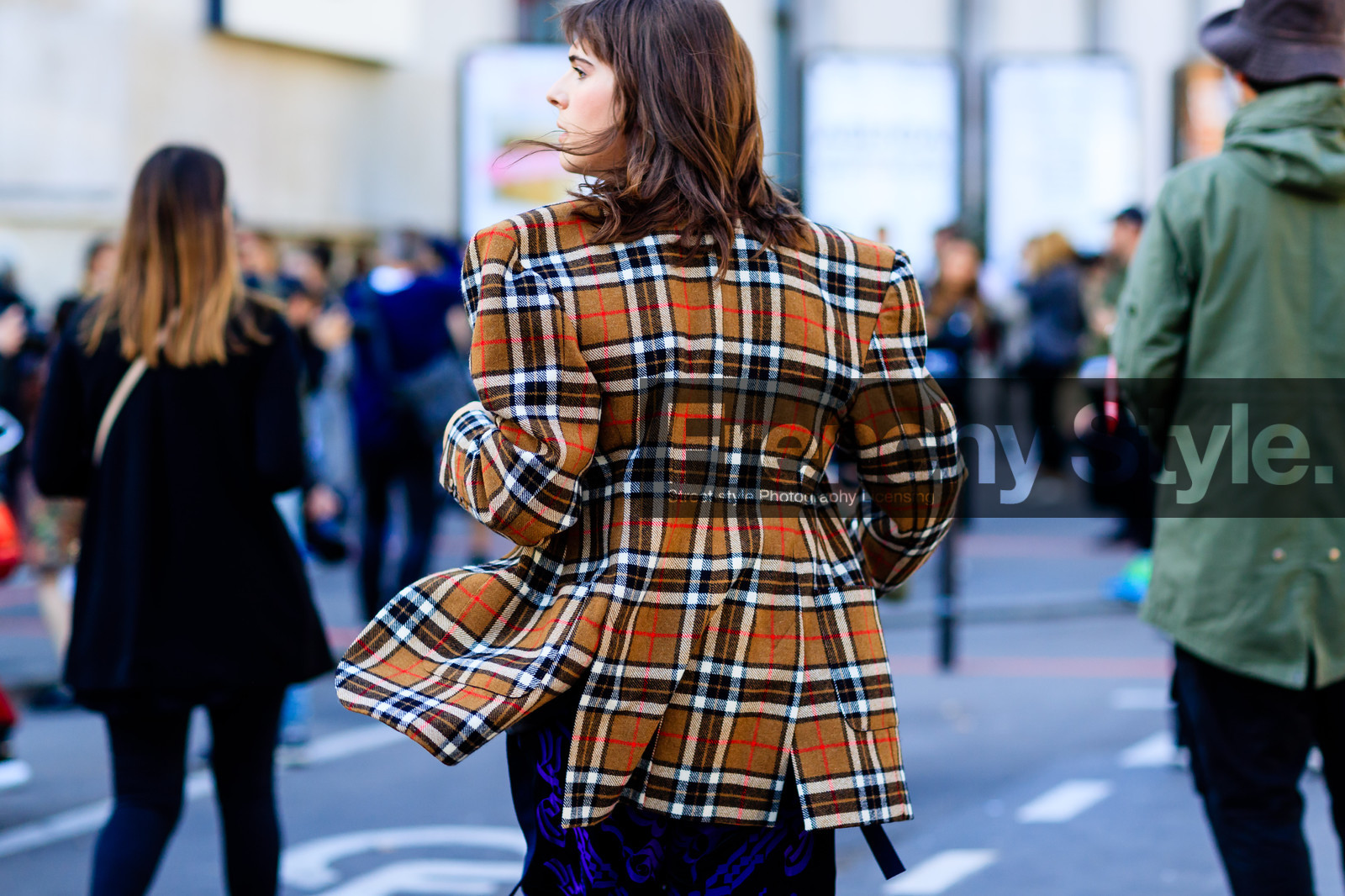 atmosphere details, back detail, checked jacket, detail, fashion week, frenchystyle, FW, geometric, graphic jacket, hari nef, horizontal, jonathan paciullo, PARIS, PFW, plaid, printed jacket, SPRING SUMMER 2017, SS 17, street style, striped jacket, stripes, tartan