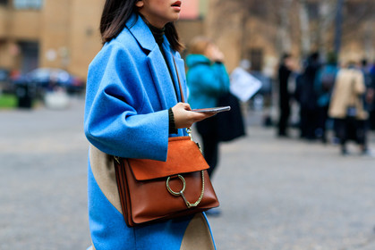 atmosphere details, AUTUMN WINTER 2017-2018, AW 17-18, blue coat, brown bag, chloe, detail, FALL WINTER 2017-2018, fashion week, frenchystyle, FW, FW 17-18, graphic coat, horizontal, jonathan paciullo, leather bag, LFW, LONDON, street style, turquoise