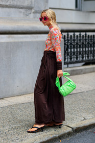 black shoes, brown skirt, céline, flip flops, floral, flowers, green bag, high waist, leather bag, leather shoes, neon, orange top, printed top, sunglasses, street style, jonathan paciullo, FW, frenchystyle, fashion week, NEW YORK, NYFW, SPRING SUMMER 2020, SS 20, vertical, full length