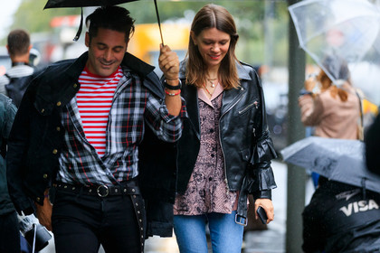 black leather perfecto, ruffle jacket, light pink shirt, black shirt, lace shirt, fashion week, frenchystyle, FW, jonathan paciullo, street style, SPRING SUMMER 2020, SS 20, PFW, PARIS, horizontal, atmosphere details, detail