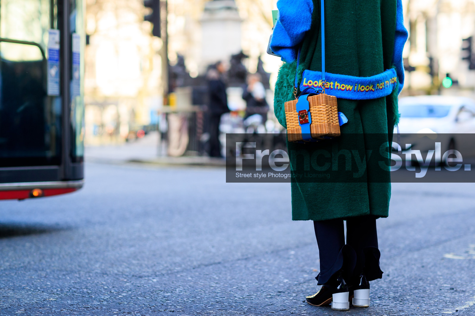 black pants, black shoes, graphic jacket, green coat, green fur, high heels, leather bag, leather shoes, printed jacket, straw bag, trousers, turquoise, fashion week, frenchystyle, FW, jonathan paciullo, street style, LFW, LONDON, AUTUMN WINTER 2018-2019, AW 18-19, FALL WINTER 2018-2019, FW 18-19, horizontal, atmosphere details, detail