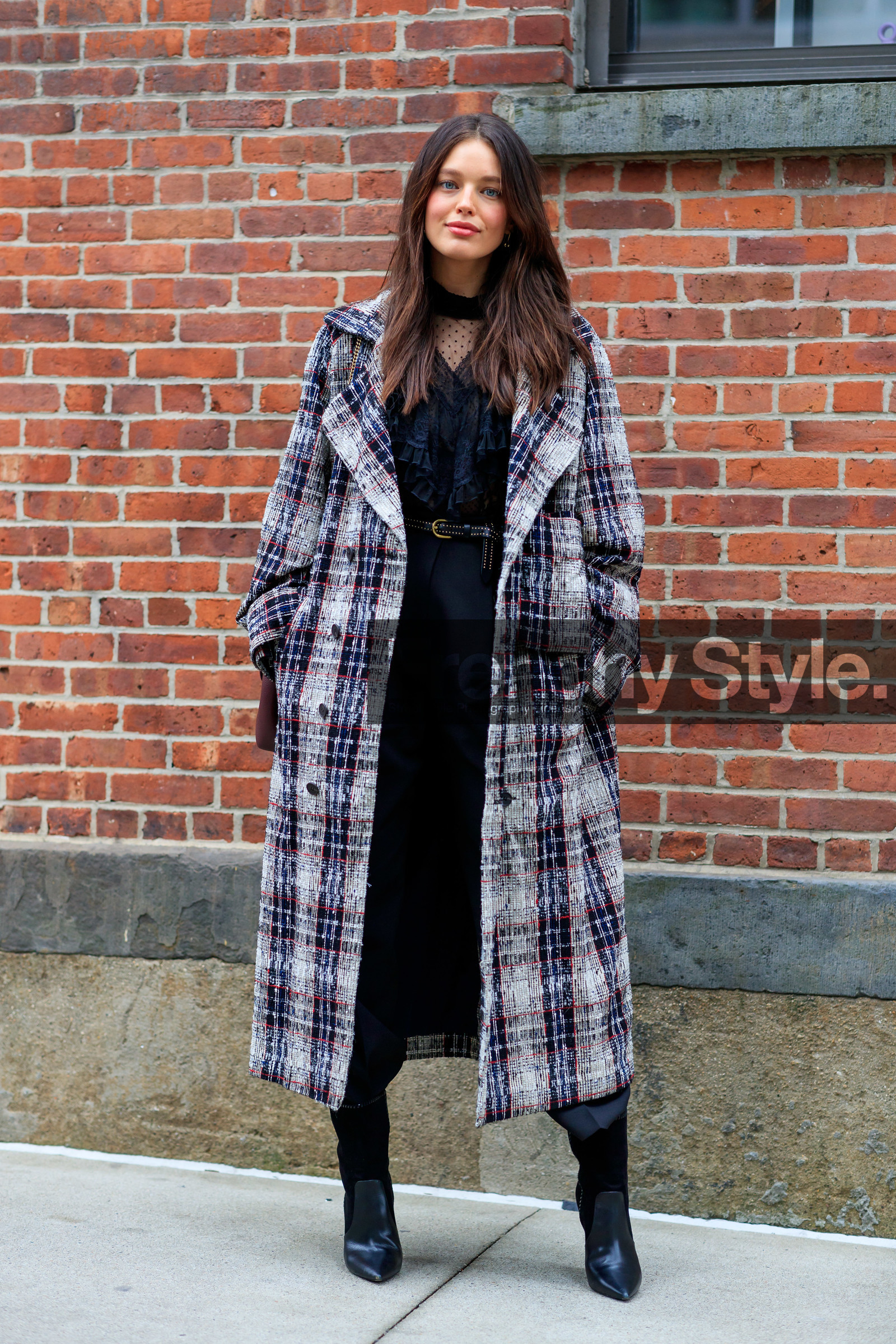 checked coat, white coat, navy blue coat, red coat, tweed coat, black blouse, lace blouse, ruffle blouse, black leather boots, black suede boots, fashion week, frenchystyle, FW, jonathan paciullo, street style, NYFW, NEW YORK, AUTUMN WINTER 2020-2021, FALL WINTER 2020-2021, FW 20-21, vertical, full length
