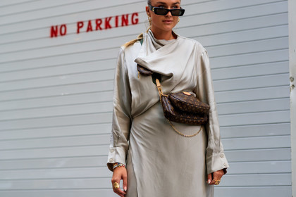 beige dress, brown bag, fanny pack, graphic bag, leather bag, louis vuitton, monogram, nina suess, printed bag, rings, sunglasses, street style, jonathan paciullo, FW, frenchystyle, fashion week, NEW YORK, NYFW, SPRING SUMMER 2020, SS 20, horizontal, atmosphere details, detail