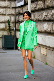 neon green dress, mini dress, neon green blazer, silver bag, prada bag, neon green heels, street style, jonathan paciullo, FW, frenchystyle, fashion week, AUTUMN WINTER 2022-2023, FALL WINTER 2022_2023, FW 22-23, PFW, PARIS, full length, vertical