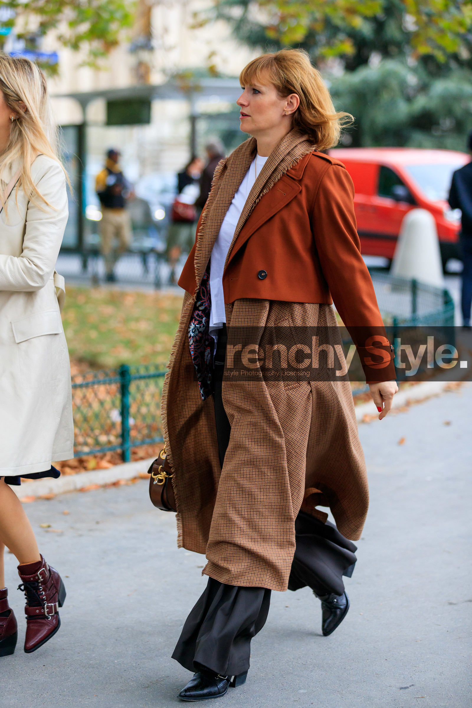 checked coat, camel coat, brown jacket, brown coat, cropped jacket, long coat, fringe coat, fashion week, frenchystyle, FW, jonathan paciullo, street style, SPRING SUMMER 2020, SS 20, PFW, PARIS, vertical, full length