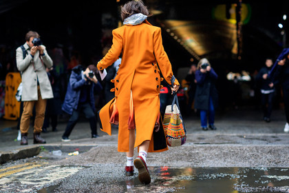 graphic bag, hood, leather bag, leather shoes, orange coat, patchwork, printed bag, red shoes, white socks, street style, jonathan paciullo, FW, frenchystyle, fashion week, LFW, LONDON, AUTUMN WINTER 2018-2019, AW 18-19, FALL WINTER 2018-2019, FW 18-19, horizontal, atmosphere details, full length, Tatiana Cotliar