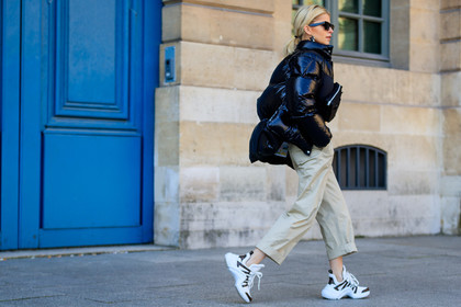 beige pants, black bag, black jacket, down jacket, fanny pack, leather bag, leather shoes, louis vuitton, moncler, sunglasses, trousers, white sneakers, street style, jonathan paciullo, FW, frenchystyle, fashion week, PFW, PARIS, AUTUMN WINTER 2018-2019, FALL WINTER 2018-2019, FW 18-19, horizontal, atmosphere details, full length, caro daur