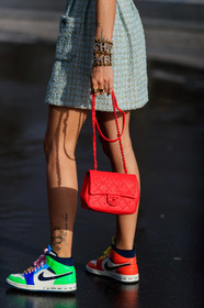 hera pradel, red polish bag, quilted bag, nike shoes, green sneakers, red sneakers, blue sneakers, multicolor sneakers, tatoo, close up detail, bag detail, shoes detail, strassed bangle, strassed bracelet, big bangle, big bracelet, golden chain bracelet, light blue skirt, checked skirt, mini skirt, tweed skirt, chanel bag, chanel bracelet, chanel skirt, fashion week, frenchystyle, FW, jonathan paciullo, street style, PFW, PARIS, vertical, atmosphere details, detail