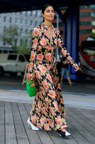 black and white shoes, black shoes, caroline issa, floral, flowers, graphic dress, green bag, high heels, leather bag, leather shoes, multicolor dress, necklace, printed dress, white shoes, street style, jonathan paciullo, FW, frenchystyle, fashion week, NEW YORK, NYFW, SPRING SUMMER 2020, SS 20, vertical, full length