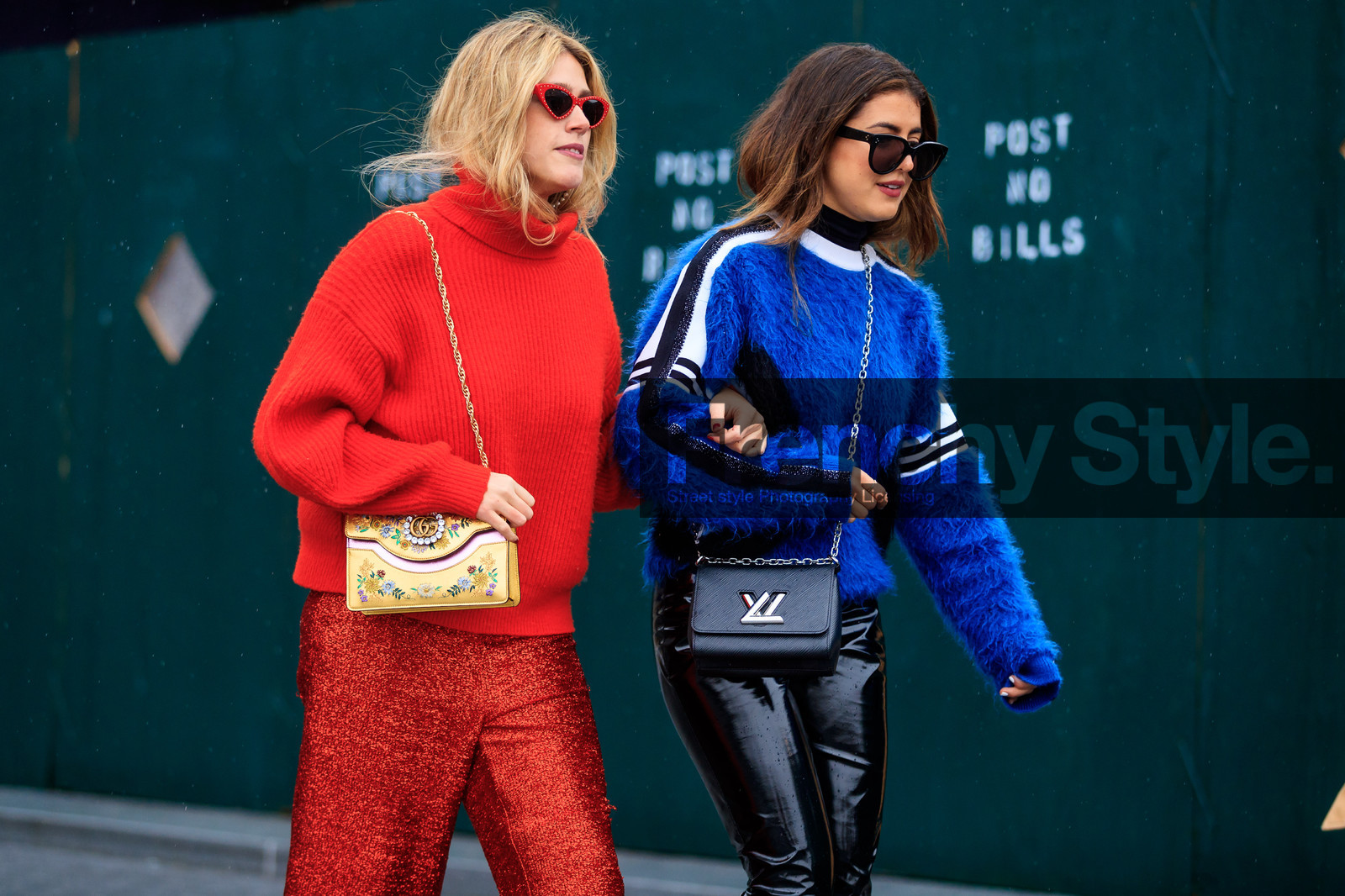 black bag, black pants, blue sweater, floral, flowers, glitter, golden bag, graphic bag, gucci, leather bag, leather pants, louis vuitton, printed bag, red pants, red sweater, sequined pants, shiny bag, sunglasses, trousers, street style, jonathan paciullo, FW, frenchystyle, fashion week, NYFW, NEW YORK, AUTUMN WINTER 2018-2019, AW 18-19, FALL WINTER 2018-2019, FW 18-19, atmosphere details, horizontal, detail