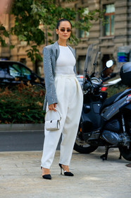 anna rosa vitiello, checked jacket, white top, white pants, grey jacket, carrot pants, metalic frame sunglasses, square shape glasses, white leather bag, hand bag, silvered starp bag, fashion week, frenchystyle, FW, jonathan paciullo, street style, vertical, full length, MFW, MILAN, SPRING SUMMER 2020, SS 20