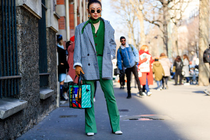 balenciaga, brown gloves, checked, earrings, graphic bag, graphic jacket, green bag, green cardigan, green pants, green scarf, high heels, leather bag, leather shoes, plaid, printed bag, printed jacket, sunglasses, trousers, white boots, street style, jonathan paciullo, FW, frenchystyle, fashion week, PFW, PARIS, AUTUMN WINTER 2018-2019, FALL WINTER 2018-2019, FW 18-19, horizontal, atmosphere details, full length