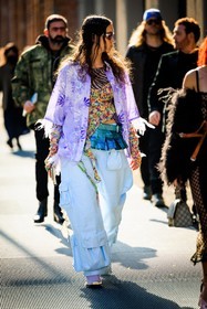 multicolor look, collina strada, purple shirt, printed shirt, multicolor tank top, printed tank top, printed second skin, brown second skir, silver sunglasses, cargo pants, baggy pants, blue trousers, pink boots, blue belt, studs belt, pleated belt, multicolor mittens, flowers mittens, street style, jonathan paciullo, FW, frenchystyle, fashion week, MFW, MILAN, FALL WINTER 2022_2023, AUTUMN WINTER 2022-2023, FW 22-23, vertical, full length