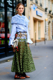 beige bag, blue scarf, blue shirt, brown boots, embroidered skirt, fashion week, frenchystyle, full length, fur scarf, FW, green skirt, jonathan paciullo, lace skirt, leather bag, leather shoes, PARIS, PFW, see through, sofia sanchez de betak, SPRING SUMMER 2017, SS 17, street style, studded bag, valentino, vertical