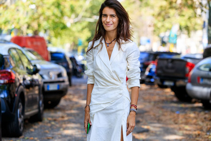 chiara totire, white dress, wrap dress, drape dress, low necked dress, mid long sleeves dress, lucky charm bracelet, lucky charm necklace, fashion week, frenchystyle, FW, jonathan paciullo, street style, horizontal, atmosphere details, detail, MFW, MILAN, SPRING SUMMER 2020, SS 20