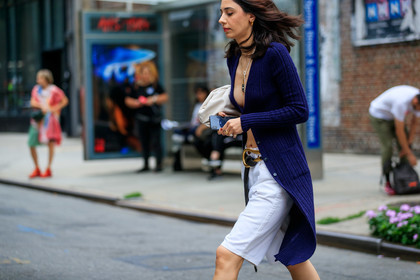 black belt, blue cardigan, bottega veneta, leather bag, leather belt, white bag, white shorts, street style, jonathan paciullo, FW, frenchystyle, fashion week, NEW YORK, NYFW, SPRING SUMMER 2020, SS 20, horizontal, atmosphere details, detail