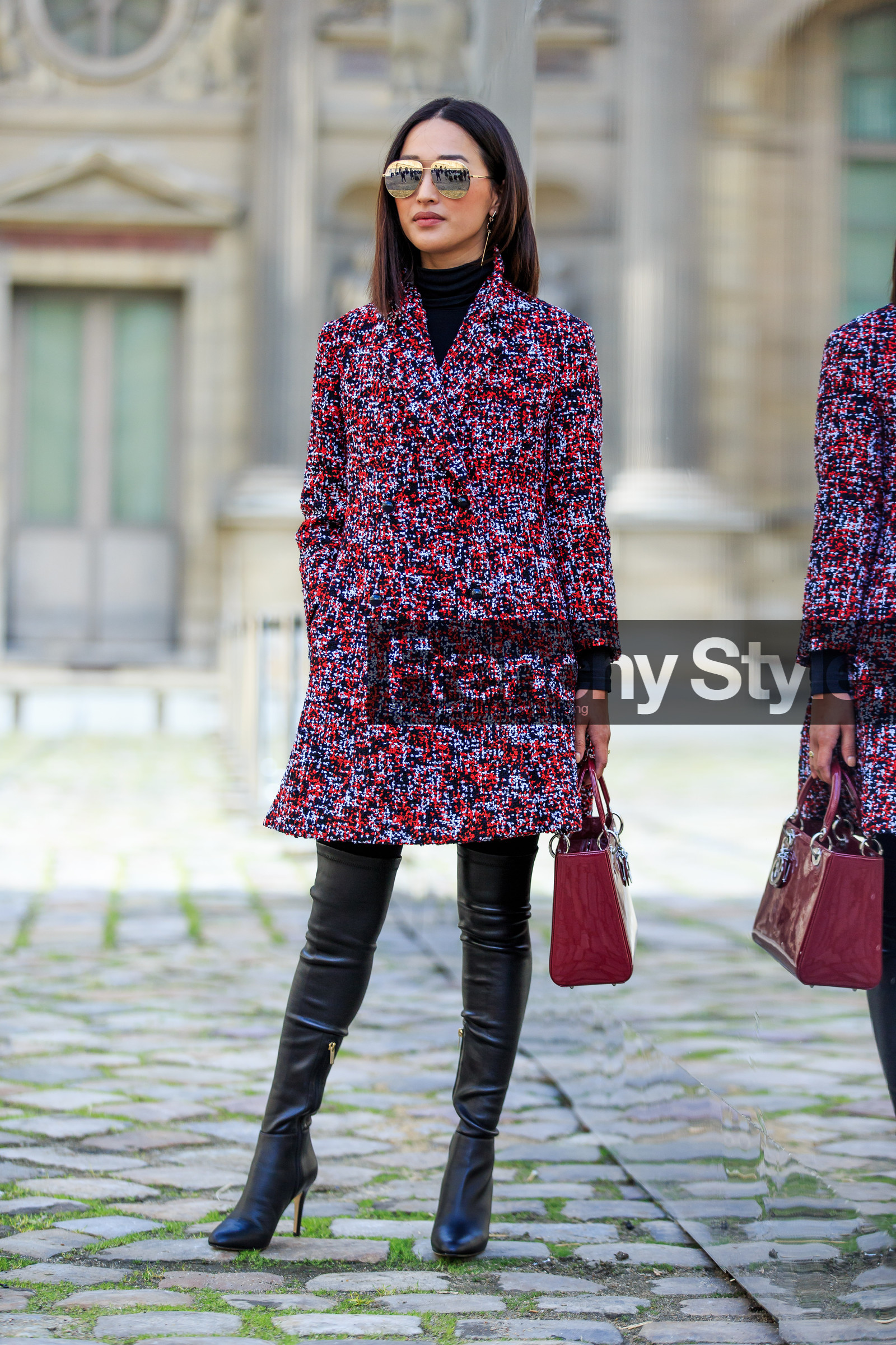 AUTUMN WINTER 2016-2017, aviator sunglasses, AW 16-17, black boots, black heels, black turtleneck, christian dior, FALL WINTER 2016-2017, fashion week, frenchystyle, full length, FW, FW 16-17, high boots, high heels, jonathan paciullo, leather bag, leather boots, mirror effect, nicole warne, PARIS, PFW, red bag, red coat, street style, sunglasses, tweed coat, vertical