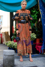 leonie hanne, dior earrings, hoop earrings, golden earrings, etro dress, half shoulder dress, printed dress, cachemere printed dress, red dress, orange dress, black dress, high collar dress, belted dress, black leather belt, multi belt, jacquemus bag, mini bag, hand bag, black leather bag, long dress, red leather sandals, fashion week, frenchystyle, FW, jonathan paciullo, street style, vertical, full length, MFW, MILAN, SPRING SUMMER 2020, SS 20