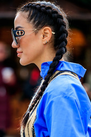 tamara kalinic, blue shirt, plaited hair, dior sunglasses, close up detail, big sunglasses, square shape glasses, fashion week, frenchystyle, FW, jonathan paciullo, street style, PFW, PARIS, AUTUMN WINTER 2020-2021, FALL WINTER 2020-2021, FW 20-21, vertical, atmosphere details, detail