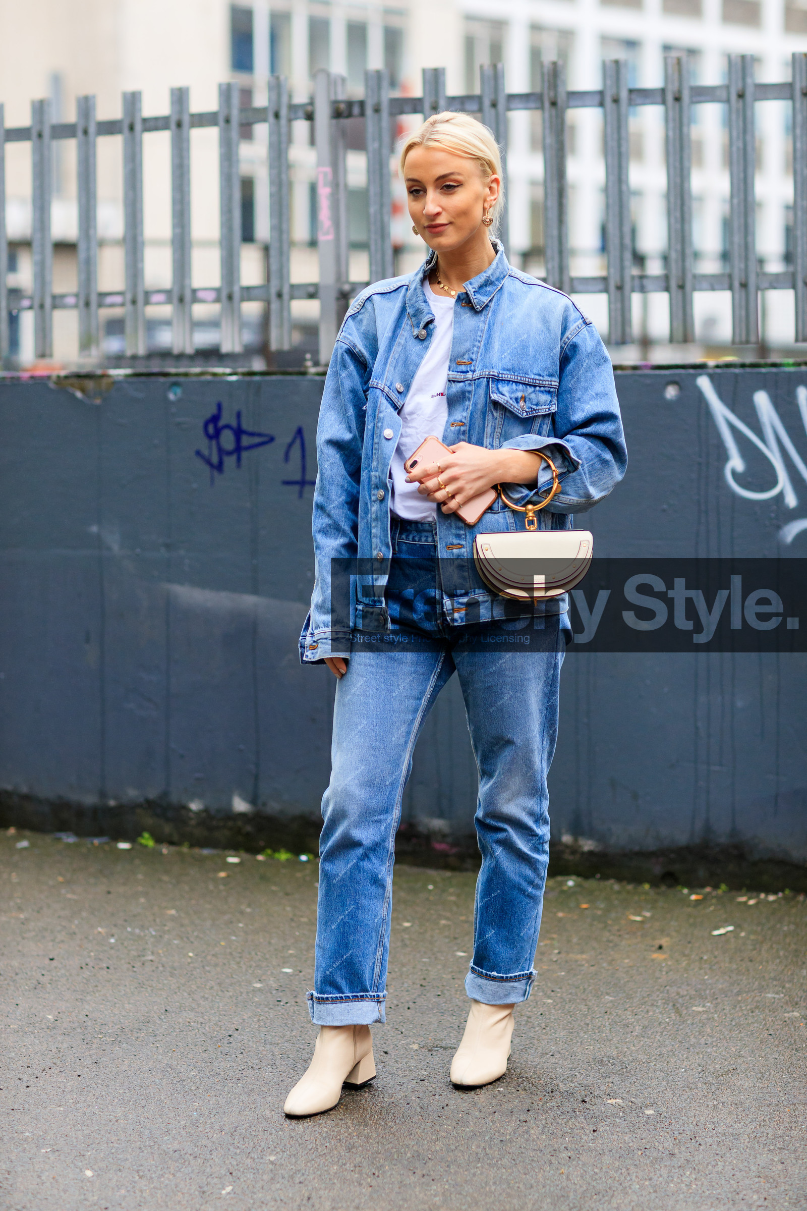 blue denim, chloé, denim jacket, denim pants, earrings, golden jewelry, high heels, jeans, leather bag, leather shoes, trousers, white bag, white boots, white t shirt, street style, jonathan paciullo, FW, frenchystyle, fashion week, LFW, LONDON, AUTUMN WINTER 2018-2019, AW 18-19, FALL WINTER 2018-2019, FW 18-19, vertical, full length