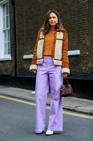 brown bag, brown jacket, fur collar, leather bag, leather jacket, leather shoes, orange sweater, purple pants, shearling, trousers, white shoes, fashion week, frenchystyle, FW, jonathan paciullo, street style, LFW, LONDON, AUTUMN WINTER 2018-2019, AW 18-19, FALL WINTER 2018-2019, FW 18-19, vertical, full length, flori, florrie thomas