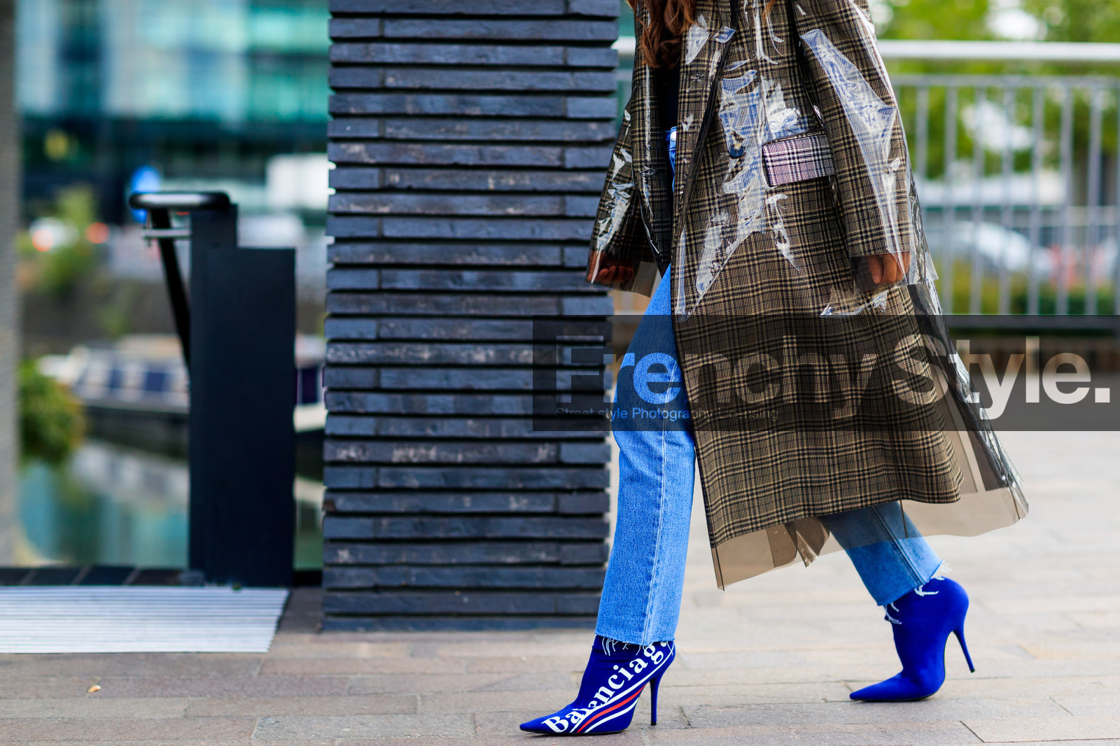 atmosphere details, balenciaga, blue boots, blue denim, checked jacket, denim pants, detail, erika boldrin, fashion week, frenchystyle, FW, graphic jacket, high heels, horizontal, jeans, jonathan paciullo, leather shoes, LFW, LONDON, plaid, printed jacket, printed shoes, raincoat, SPRING SUMMER 2018, SS 18, street style, trousers