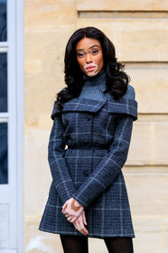 checked, christian dior, graphic dress, grey dress, grey sweater, off the shoulder, plaid, printed dress, turtleneck sweater, street style, jonathan paciullo, FW, frenchystyle, fashion week, PFW, PARIS, AUTUMN WINTER 2018-2019, FALL WINTER 2018-2019, FW 18-19, vertical, atmosphere details, model, winnie harlow
