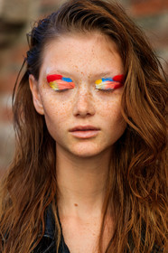 model, Sara Grace Wallerstedt, eye make up, make up, make up details, eyeshadows, multicolor eyeshadows, freckles, close up detail, fashion week, frenchystyle, FW, jonathan paciullo, street style, vertical, atmosphere details, detail, MFW, MILAN, SPRING SUMMER 2020, SS 20